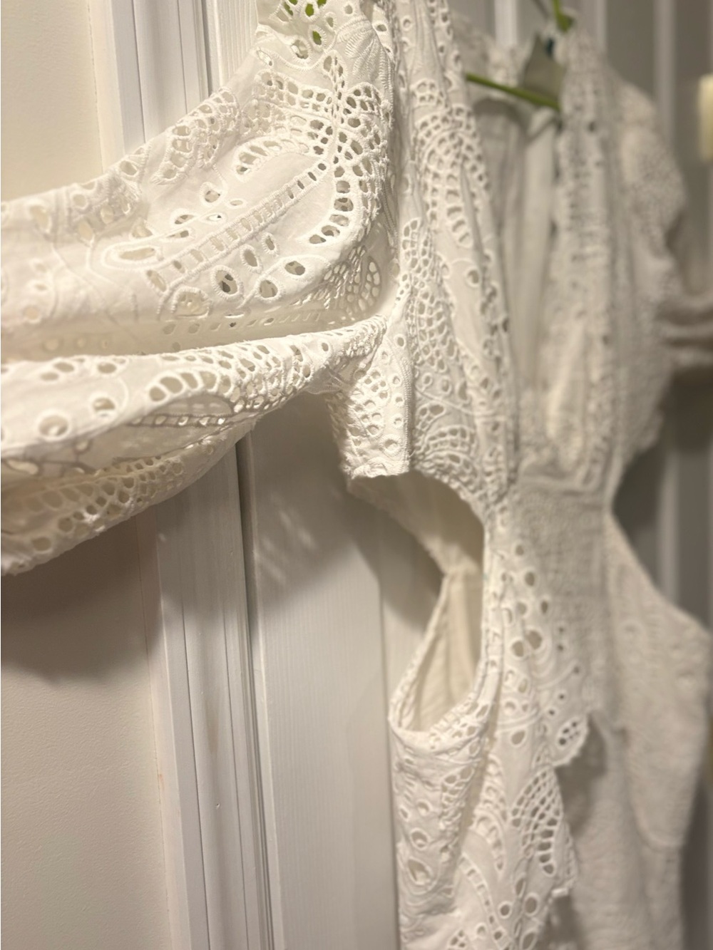 NWT FARM Rio Warm White Eyelet Lace Maxi Dress Size XL - Picture 6 of 7